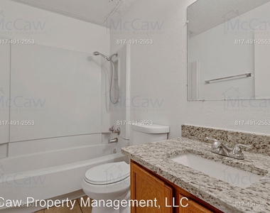 210 Rolston Unit 2 - Photo Thumbnail 24