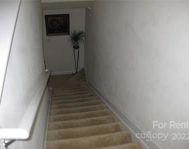 8846 Arbor Creek Drive - Photo Thumbnail 2