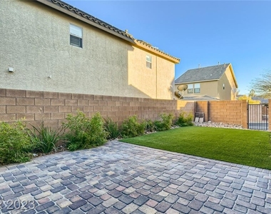 10718 Mason Hill Avenue - Photo Thumbnail 25