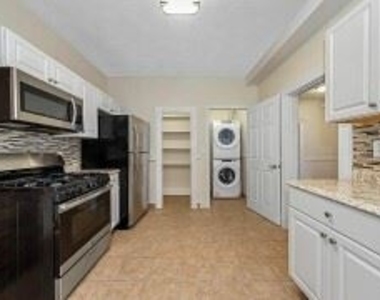 42 Brackett St - Photo Thumbnail 6