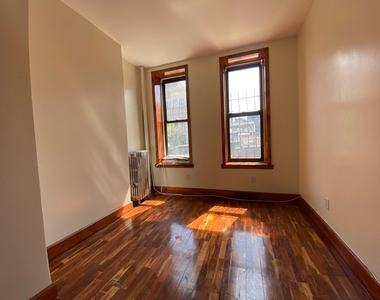 631 Sterling Place - Photo Thumbnail 2