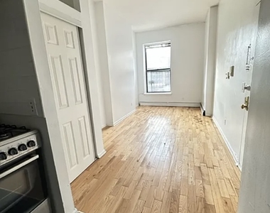 75 Steuben Street - Photo Thumbnail 3