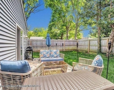 68 Berry Place - Photo Thumbnail 14