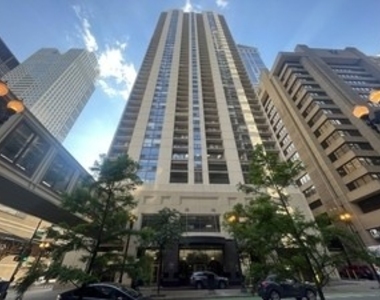 200 N Dearborn Street - Photo Thumbnail 0