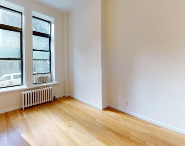 241 East 38th Street - Photo Thumbnail 0