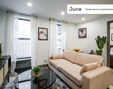 944 Columbus Avenue - Photo Thumbnail 3