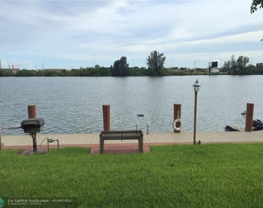 1100 Crystal Lake Dr - Photo Thumbnail 20