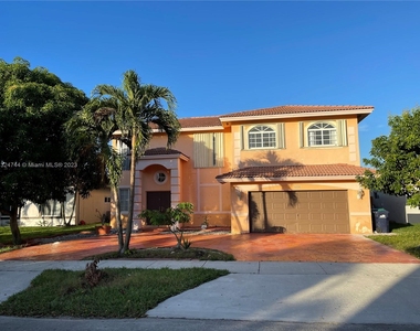 14200 Sw 161st Pl - Photo Thumbnail 1