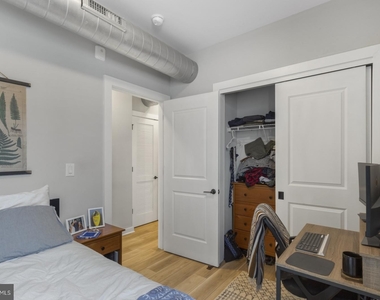 102 W Berks Street - Photo Thumbnail 23