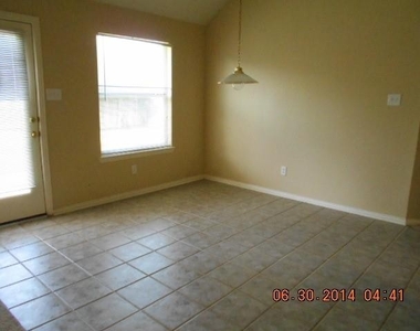 5101 Postwood Drive - Photo Thumbnail 7