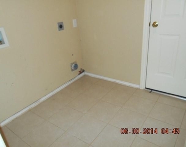 5101 Postwood Drive - Photo Thumbnail 20