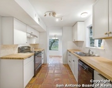 11822 Sandman St - Photo Thumbnail 9