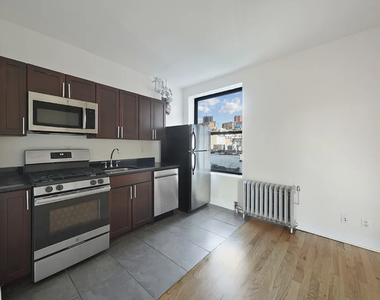 207 -209 west 11 street ny - Photo Thumbnail 2
