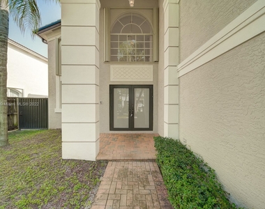 14335 Sw 158th Pl - Photo Thumbnail 3