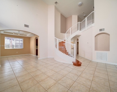 14335 Sw 158th Pl - Photo Thumbnail 6