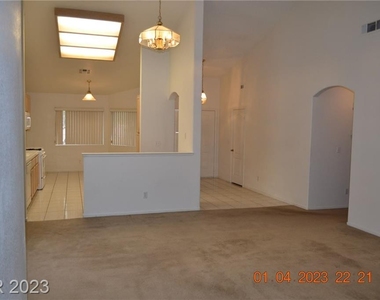 5453 Desert Valley Drive - Photo Thumbnail 14