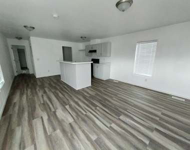 1624 Palm Street - Photo Thumbnail 1