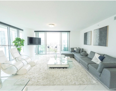 300 Sunny Isles Blvd - Photo Thumbnail 3