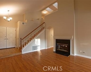 6333 Sunny Meadow Lane - Photo Thumbnail 5