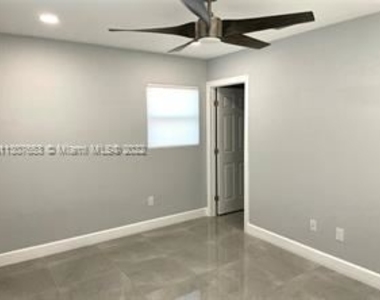 1280 W Camino Real # 1280 - Photo Thumbnail 3