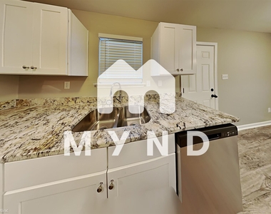 3385 Reynard Rd - Photo Thumbnail 5