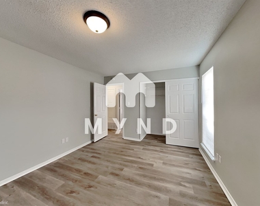 4303 Appian Dr - Photo Thumbnail 5