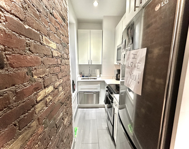 165 Mulberry Street - Photo Thumbnail 8