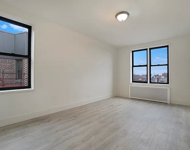 4040 79th Street - Photo Thumbnail 5