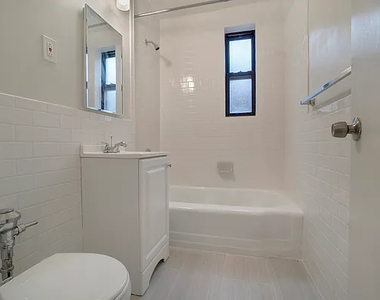 4040 79th Street - Photo Thumbnail 7