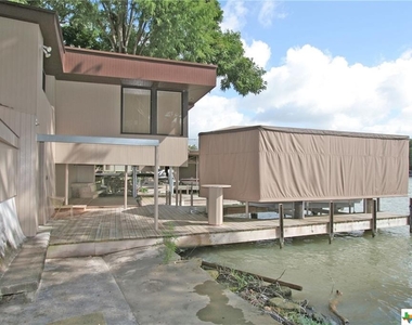 742 Lakeview Trail - Photo Thumbnail 4