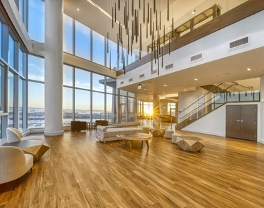 777 E Ocean Blvd - Photo Thumbnail 2