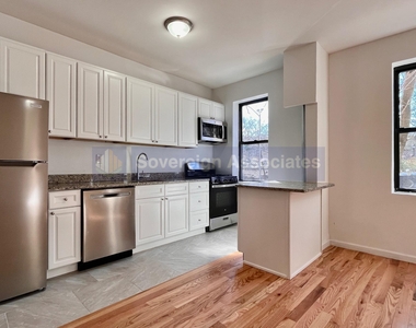 165 Pinehurst Avenue - Photo Thumbnail 1