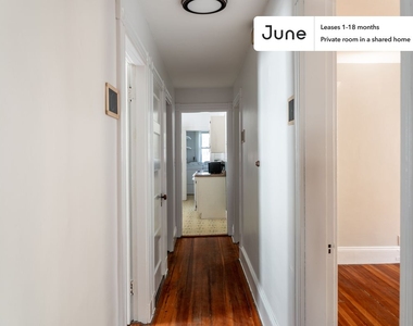 30 Roseclair Street - Photo Thumbnail 8