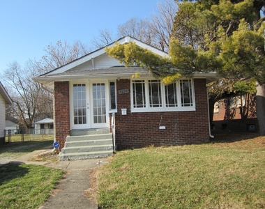 4226 Winthrop Avenue - Photo Thumbnail 1