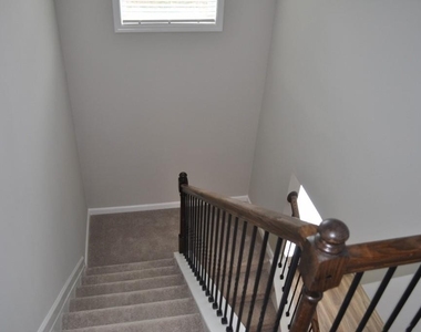 1306 Endicott Court - Photo Thumbnail 12