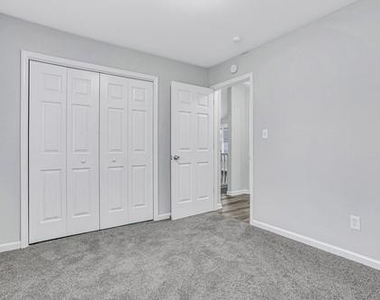 489 Woodbridge Drive - Photo Thumbnail 23