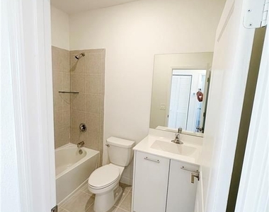 12432 Nw 23 Ct - Photo Thumbnail 15