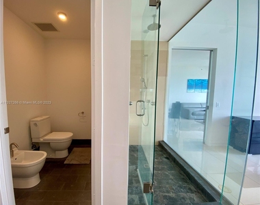 1100 Biscayne Blvd - Photo Thumbnail 34