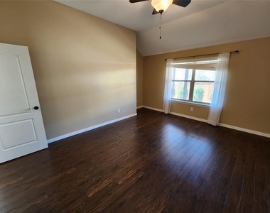 9045 Heartwood Drive - Photo Thumbnail 39