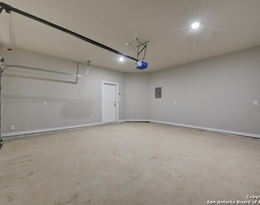 21510 Sir Walter Lane - Photo Thumbnail 34