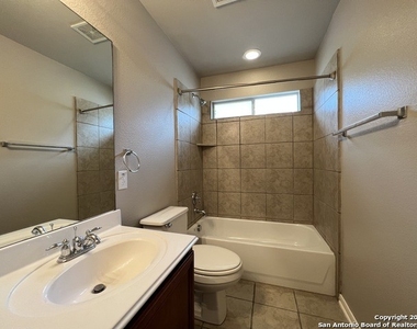 1210 Stetson Green - Photo Thumbnail 25