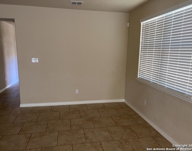 1530 Eagle Glen - Photo Thumbnail 14