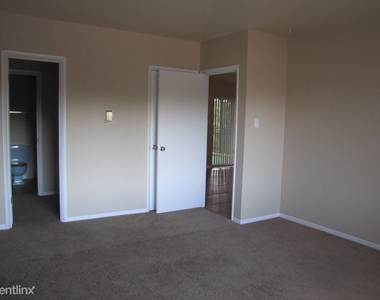 2443 S. Colorado Blvd. 213 - Photo Thumbnail 2