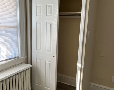 5123 Pine Street 1f - Photo Thumbnail 2