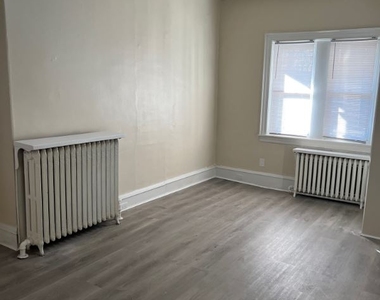 5123 Pine Street 1f - Photo Thumbnail 0