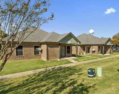 3114 Rex Cruse Dr - Photo Thumbnail 0