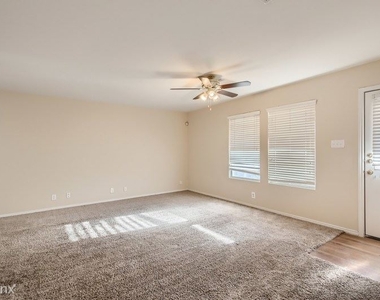 228 Jordan Pl Unit - Photo Thumbnail 16