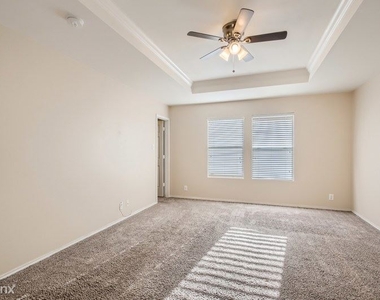 228 Jordan Pl Unit - Photo Thumbnail 15