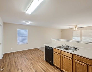 228 Jordan Pl Unit - Photo Thumbnail 7