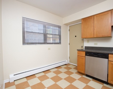 1644 W. Sherwin, Unit B5 - Photo Thumbnail 4